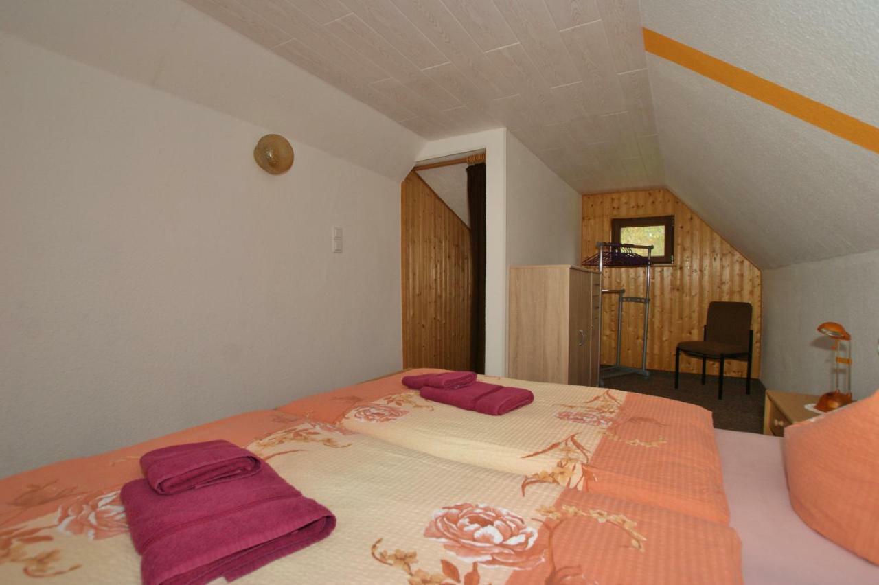 Ferienhaus Schaffrath Ehrenberg  Extérieur photo